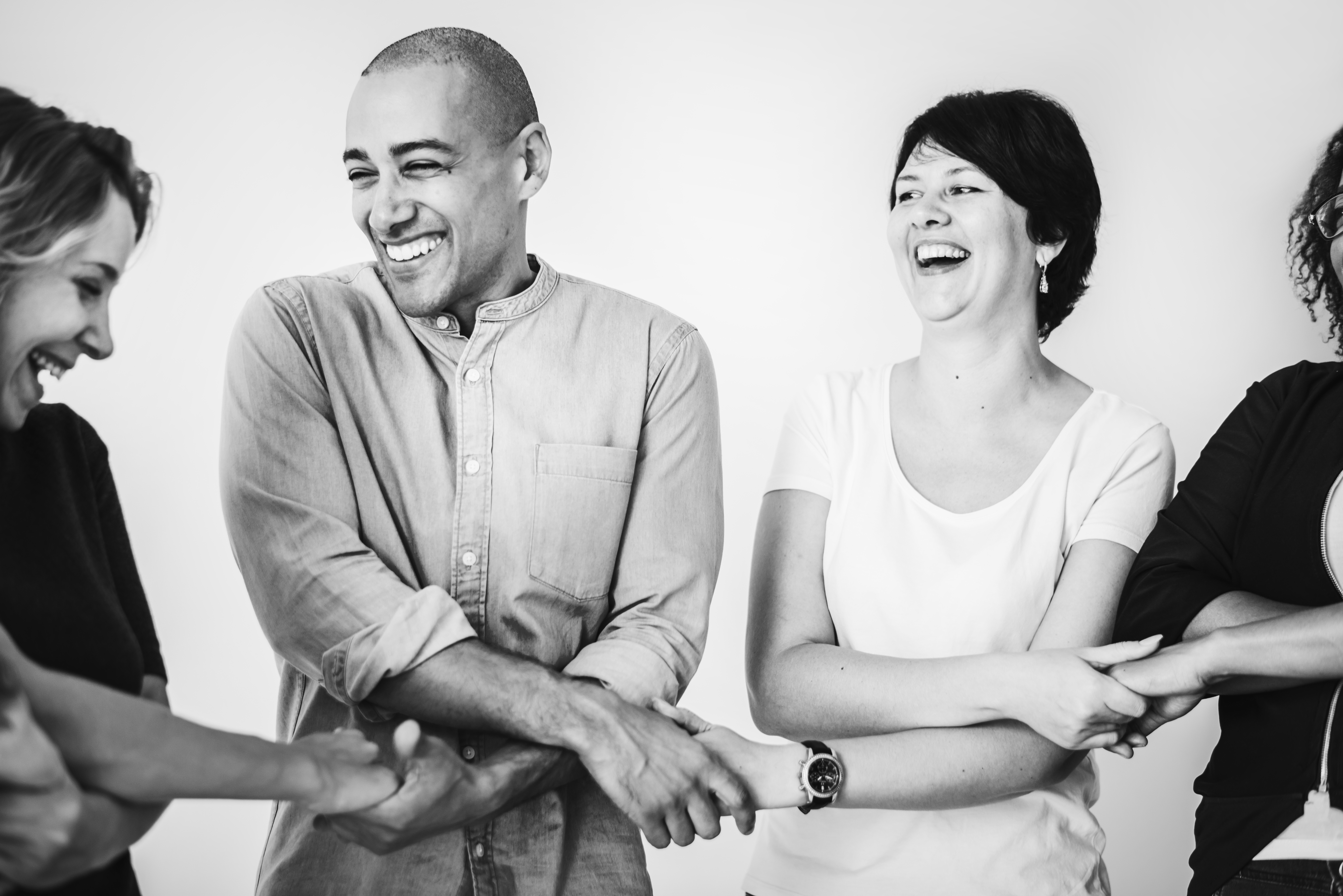 REDEGA – Grupo de persoas compartindo tempo xuntas